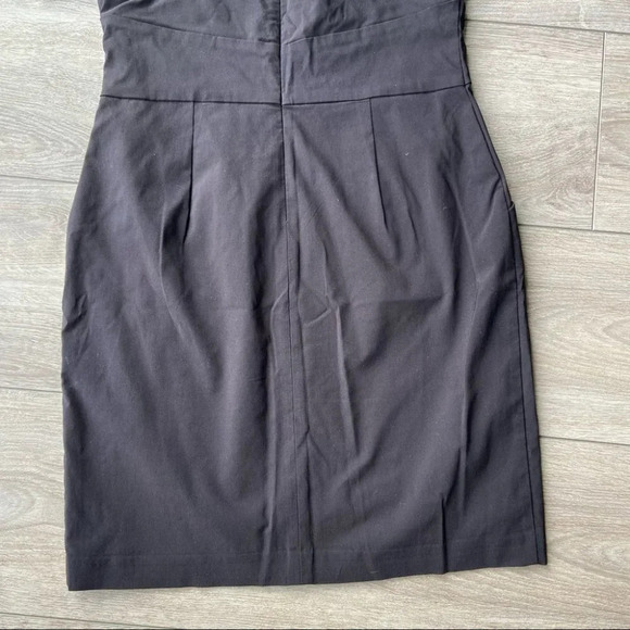 Le Chateau Stretch  Keyhole Neckline Sheath Dress - Picture 11 of 14